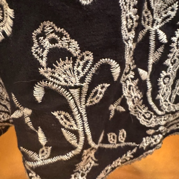 Style & Co. Black and White Embroidered Floral Blouse - Picture 5 of 15